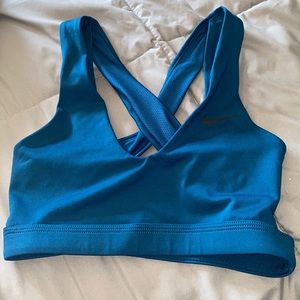nike stylish sports bra